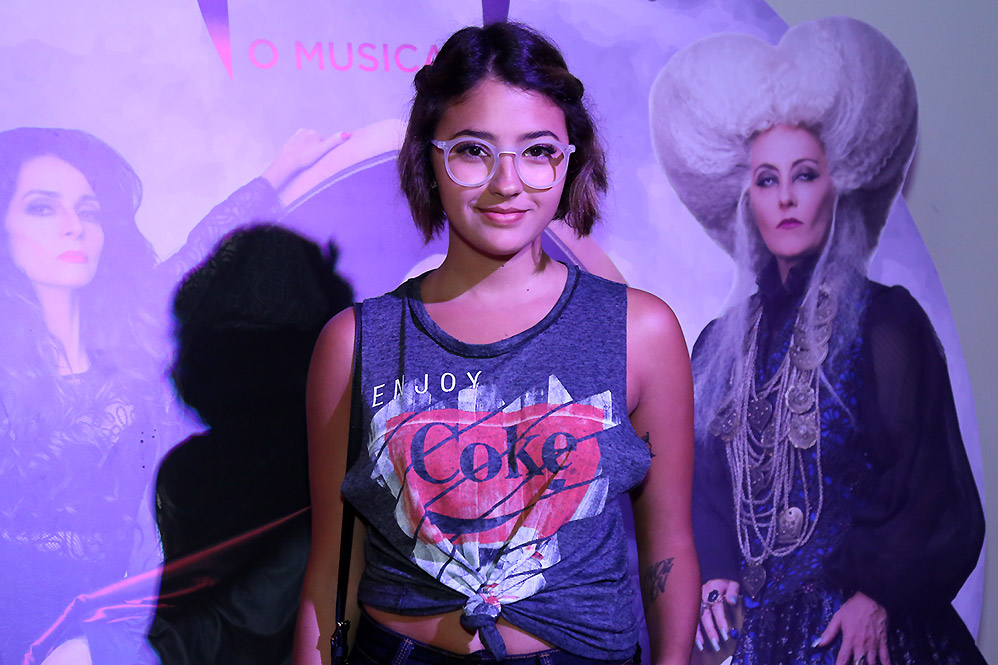 Famosos na sessão para convidados do espetáculo Vamp, no Rio