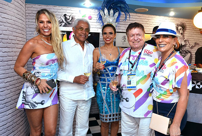 Camarote Rio Samba e Carnaval atrai famosos, no Rio