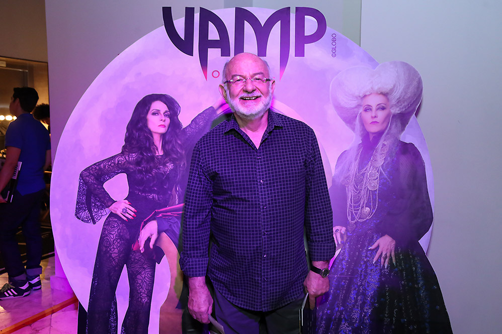 Famosos na sessão para convidados do espetáculo Vamp, no Rio