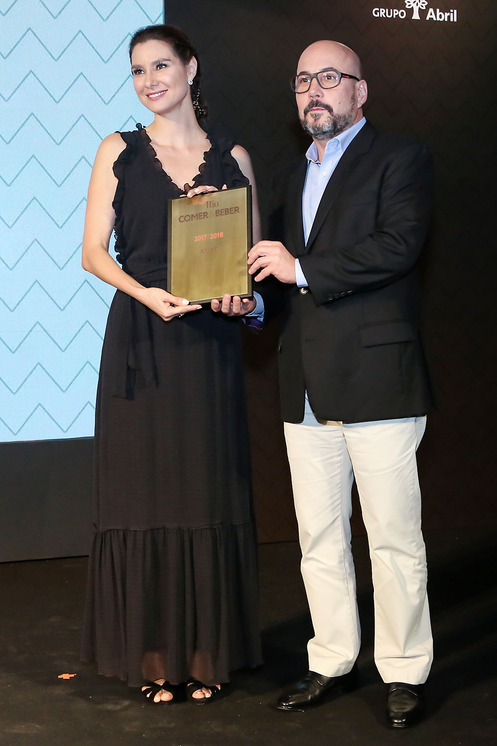 Mariana Ximenes ganha prêmio no Rio de Janeiro