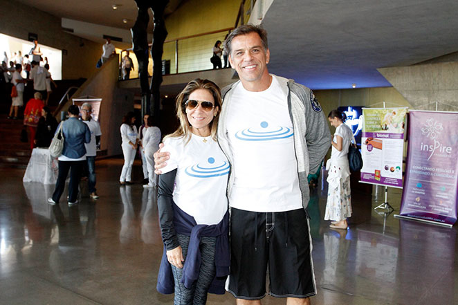 Cássia Kis Magro e Beto Simas apoiam o Global Light of Peace