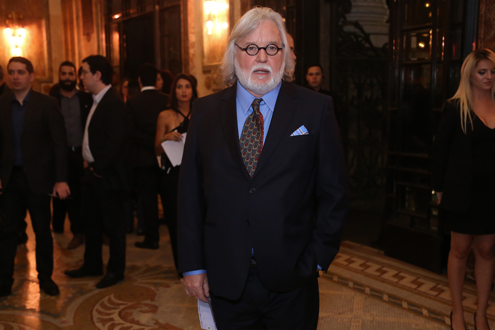 Famosos prestigiam grande premiação no Rio de Janeiro