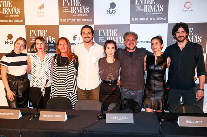 Atrizes divulgam o longa-metragem Entre Irmãs