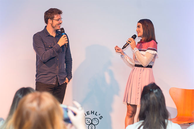 Fabio Porchat e Camila Coelho se encontram em evento