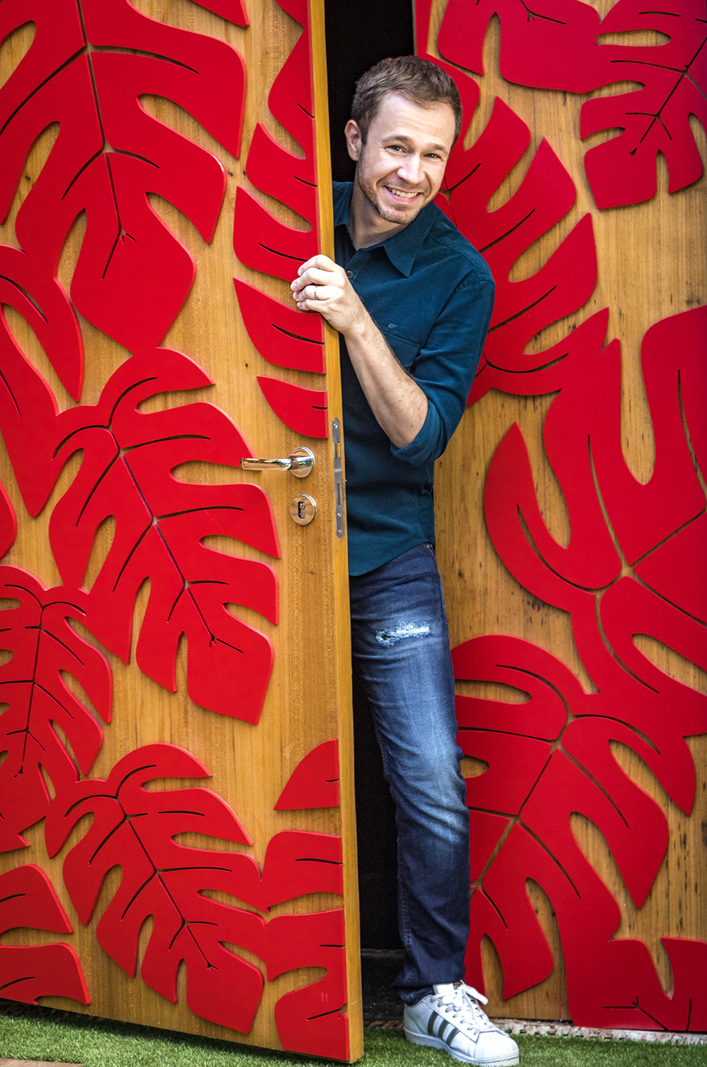 Tiago Leifert na casa