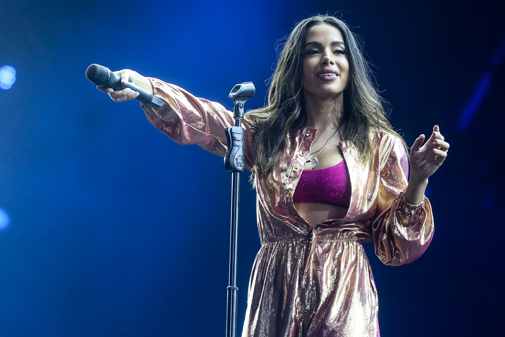 Ela ainda contou com a ajuda do público, na hora de interpretar seus hits