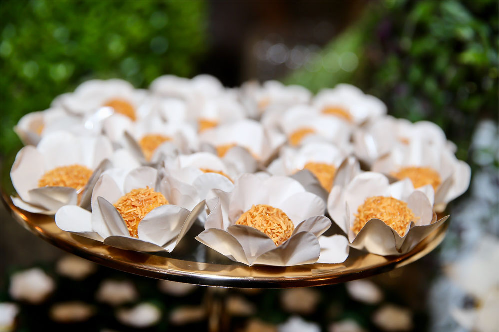 Confira cenas do casamento de Lexa e MC Guimê