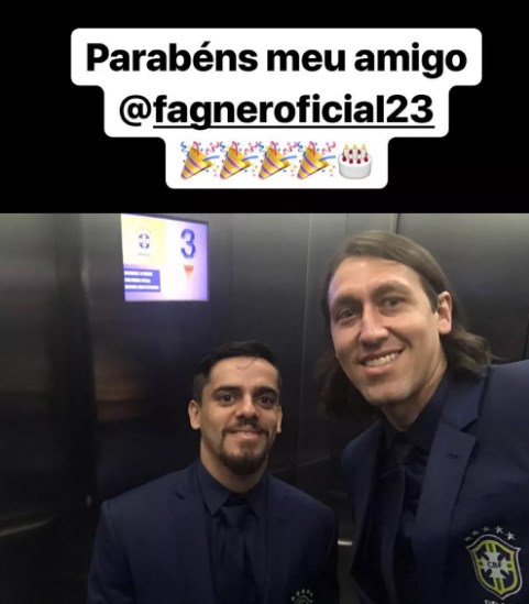 Lateral completa 29 anos nesta segunda-feira (11)