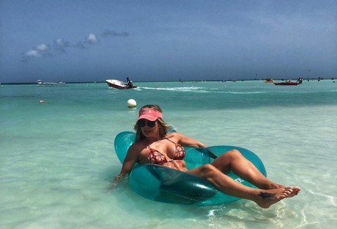 Viviane Bordin está curtindo férias na Venezuela 