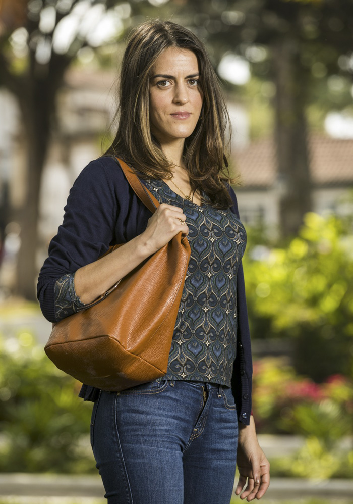 Lenita (Luciana Paes)