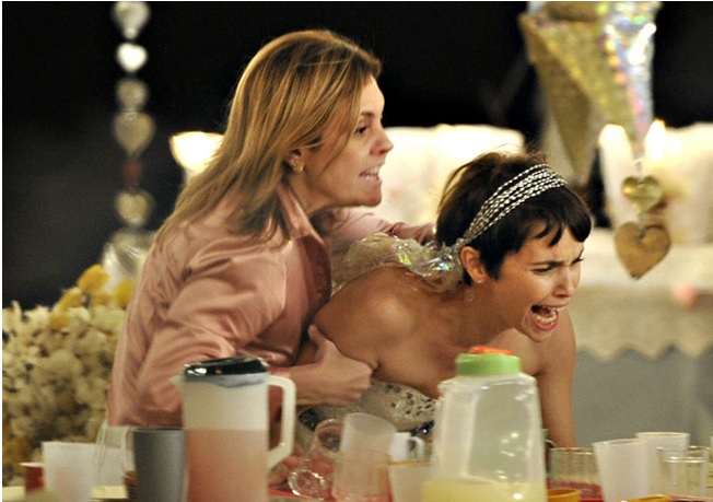 Adriana Esteves e Débora Falabella