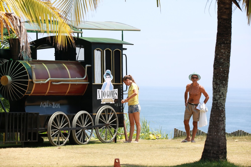 Mario Gomes amplia negócios com trailer em formato de trem