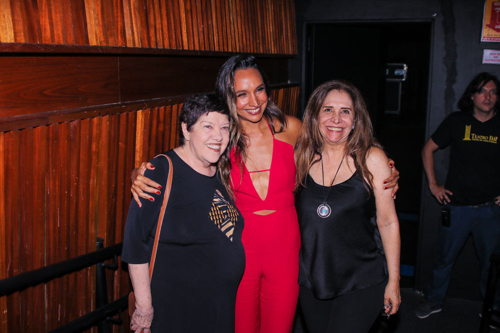 Nathalia Timberg estreia seu monólogo Através da Iris