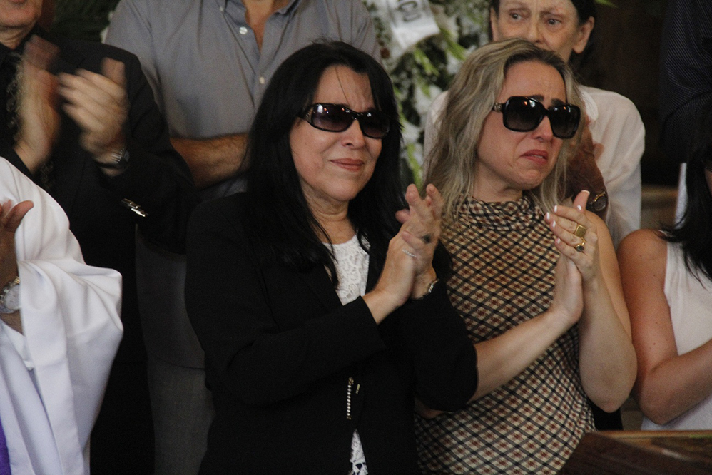 Famosos se despedem de Bibi Ferreira no Rio de Janeiro