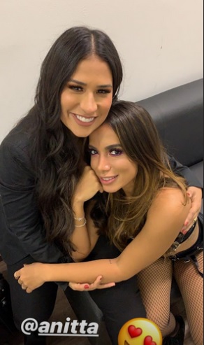 Simone e Anitta