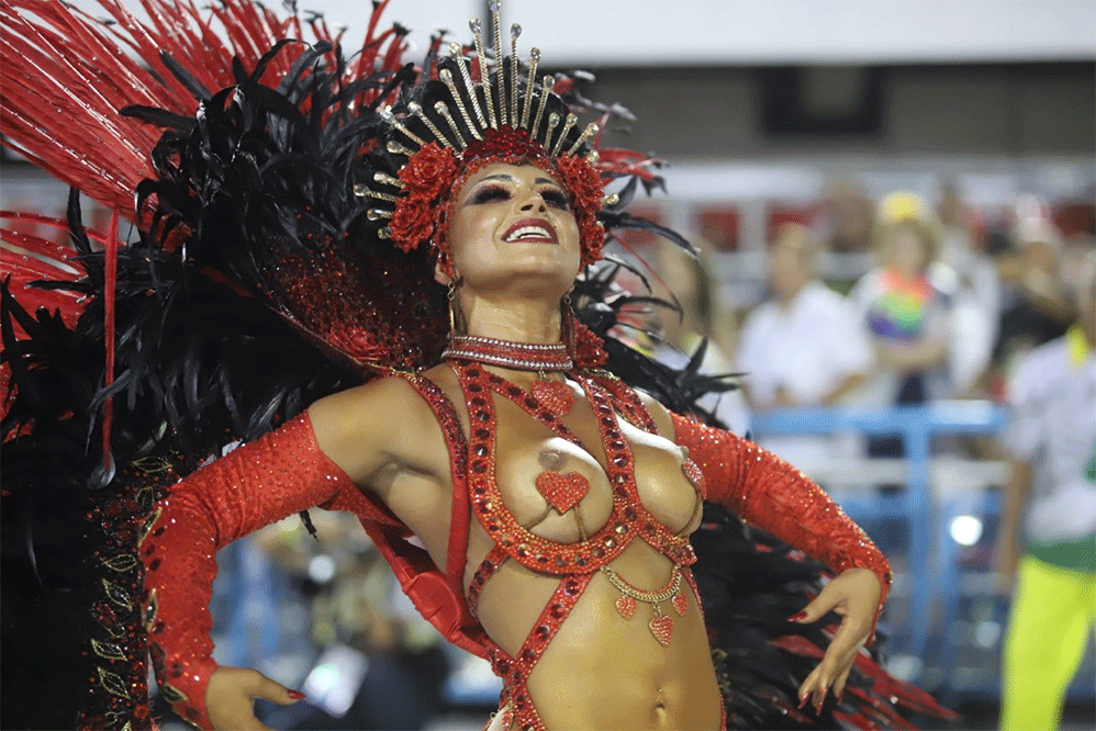 Imperatriz Leopoldinense fala de dinheiro na Sapucaí