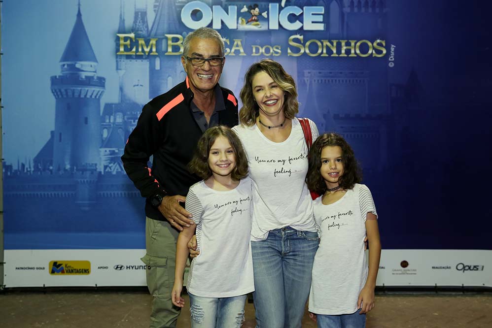 Bianca Rinaldi, Eduardo Menga e as filhas Sofia e Beatriz