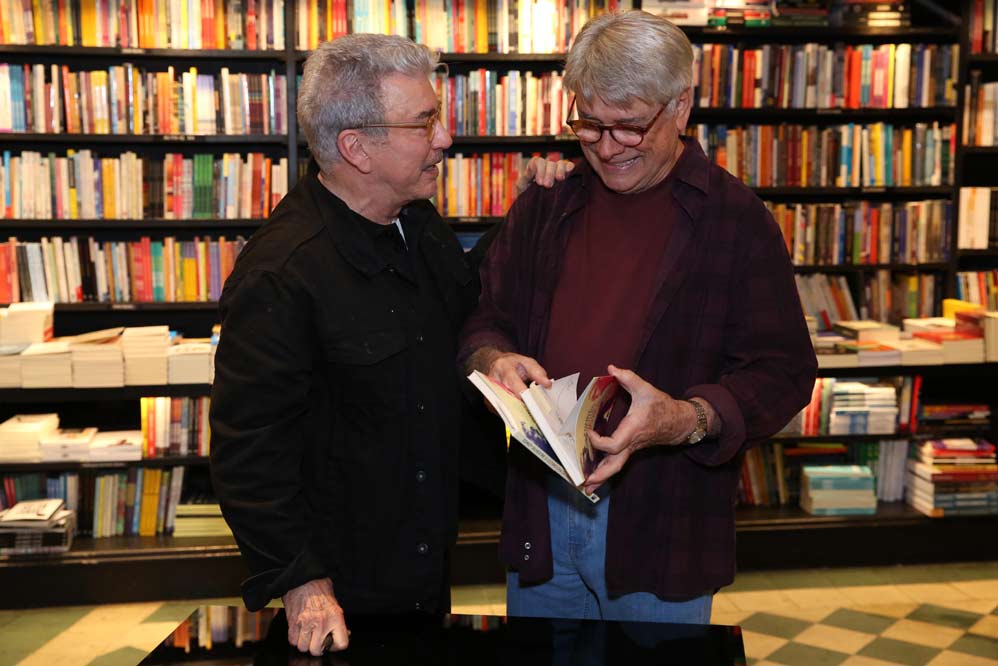 Edney Silvestre lança livro O Último Dia da Inocência