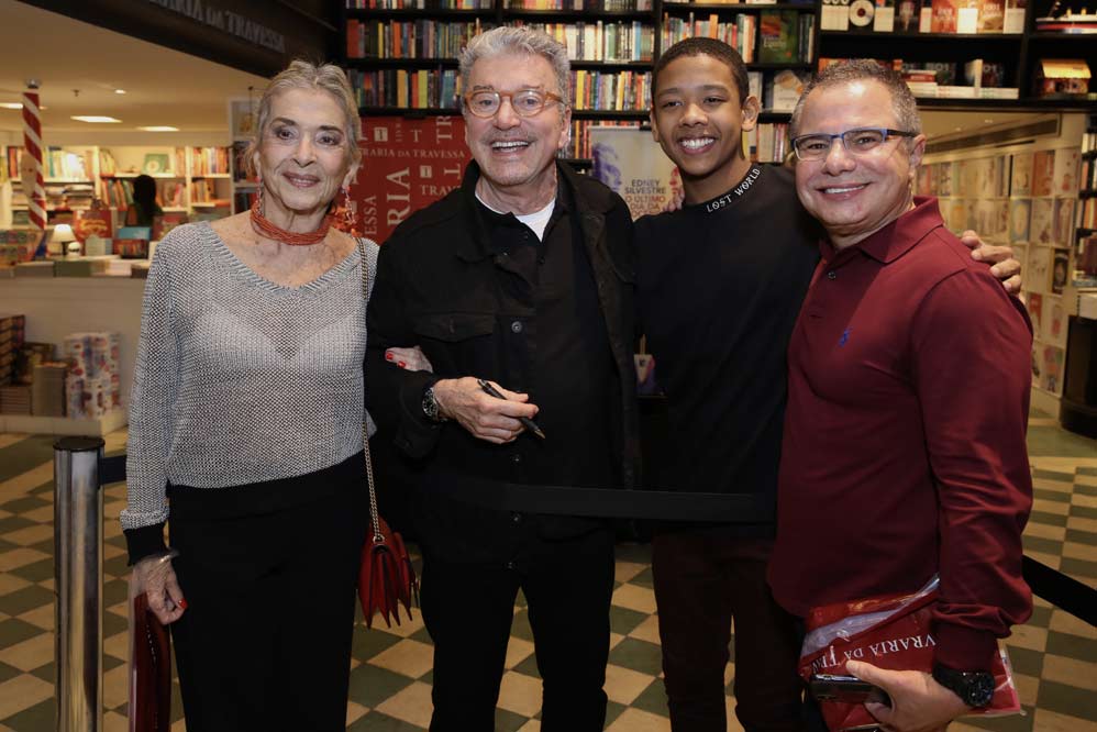 Edney Silvestre lança livro O Último Dia da Inocência
