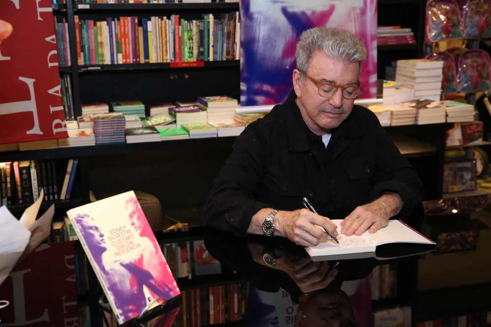 Edney Silvestre lança livro O Último Dia da Inocência
