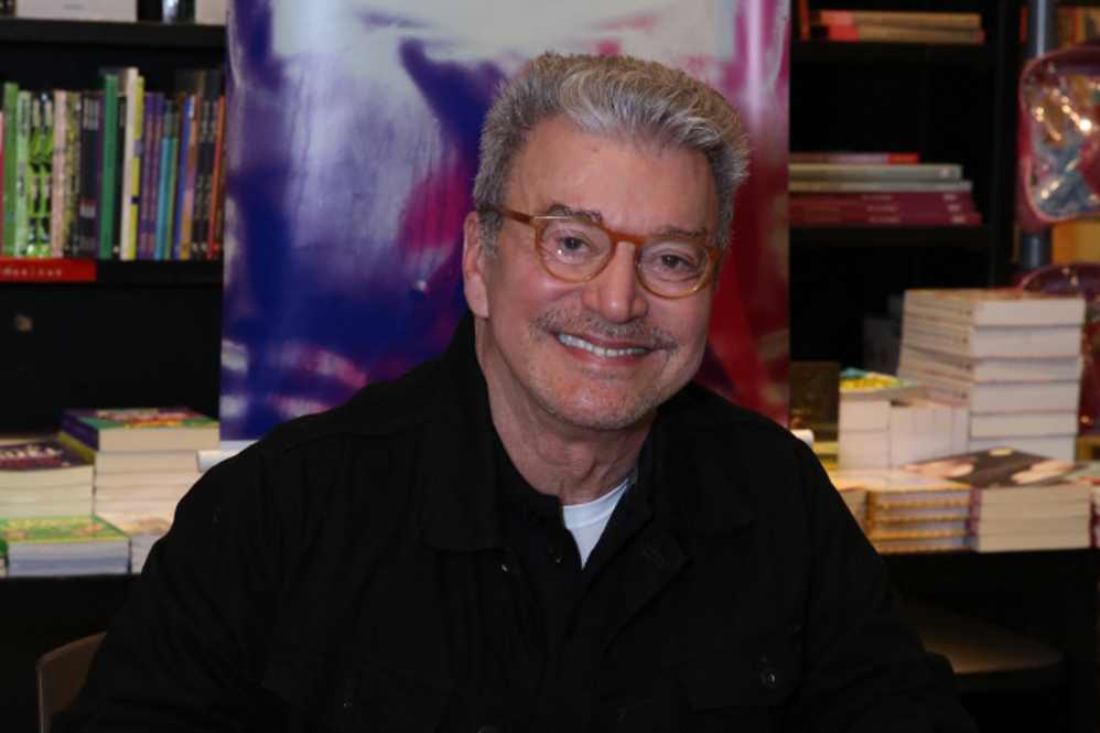 Edney Silvestre lança livro O Último Dia da Inocência