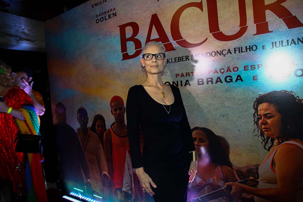 Sônia Braga estreia Bacurau com presença de famosos