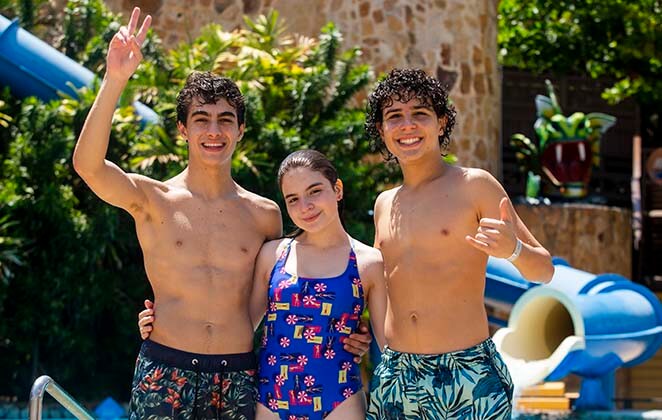 Sophia Valverde, Lucas Burgatti e Igor Jansen