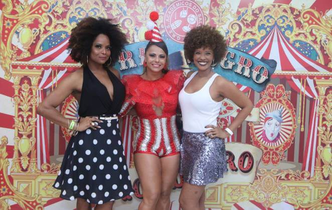 Adriana Bombom, Viviane Araujo e Isabel Fillardis na festa do samba enredo da Salgueiro