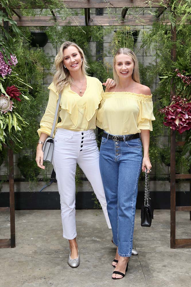 Ana Paula Siebert impressionou com a semelhança entre ela e a irmã mais nova, Duda Siebert