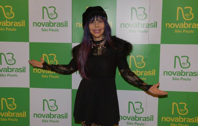 Baby do Brasil se divertiu com o show de Seu Jorge no Festival NovaBrasil, em São Paulo