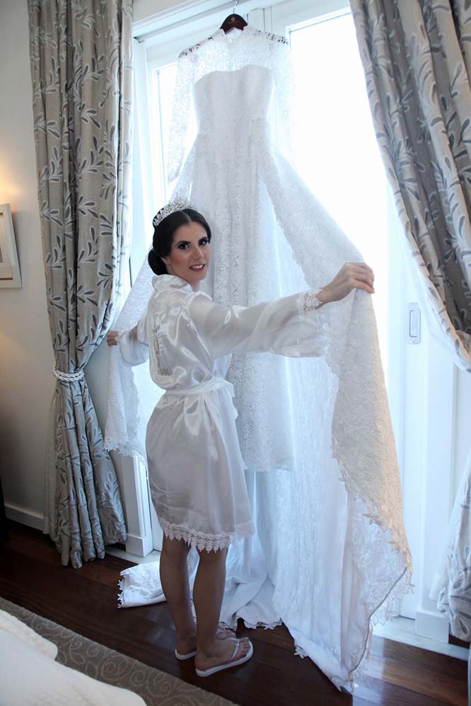 Evelyn Montesano antes de vestir o seu traje de noiva