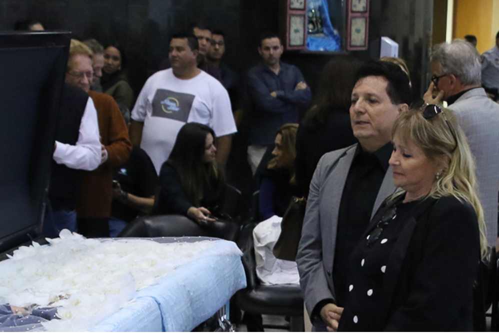 O cantor Gilliard se despediu de Gugu