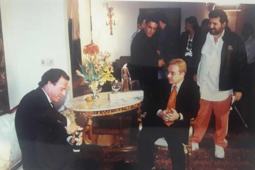 Gugu Liberato no Domingo Legal, do SBT