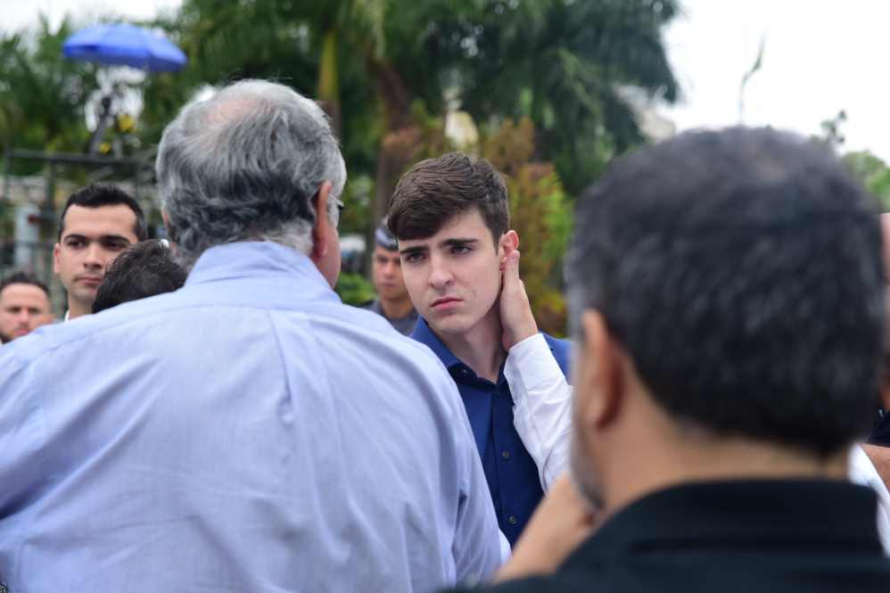 A família chegou na Assembleia Legislativa