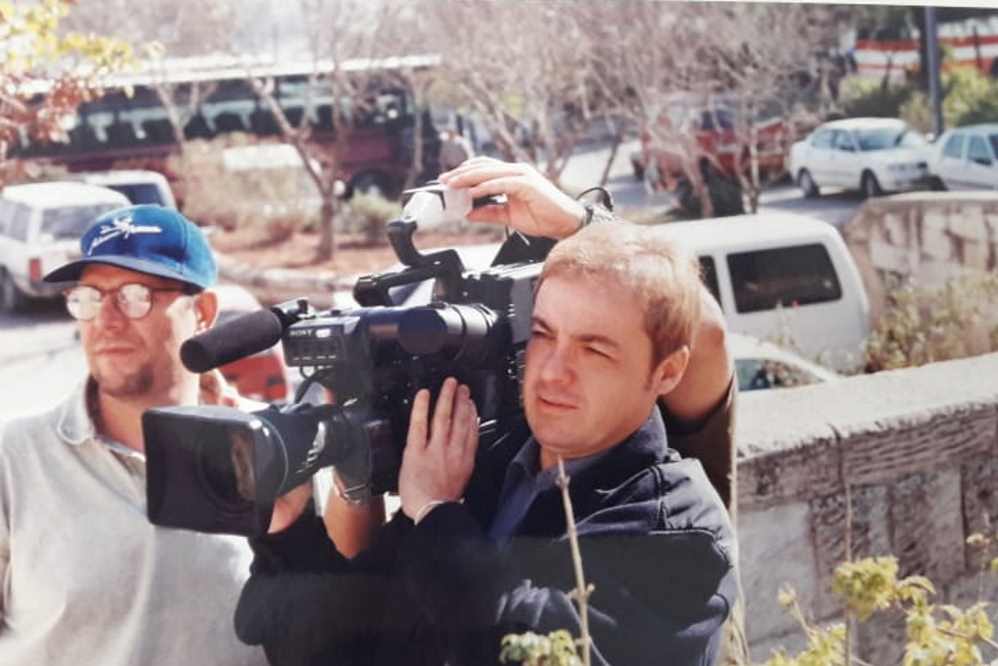 Gugu Liberato durante uma das reportagens para o Domingo Legal