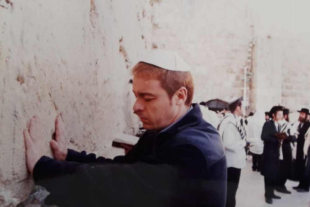 Gugu Liberato durante viagem para Jerusalém, para o Domingo Legal