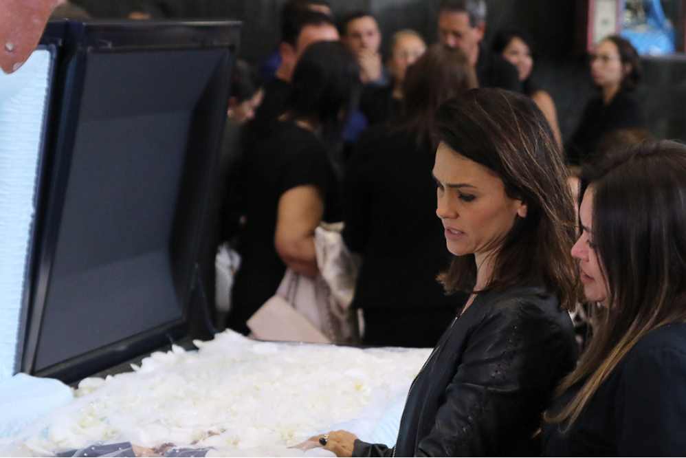 Suzana Alves se despediu do apresentador