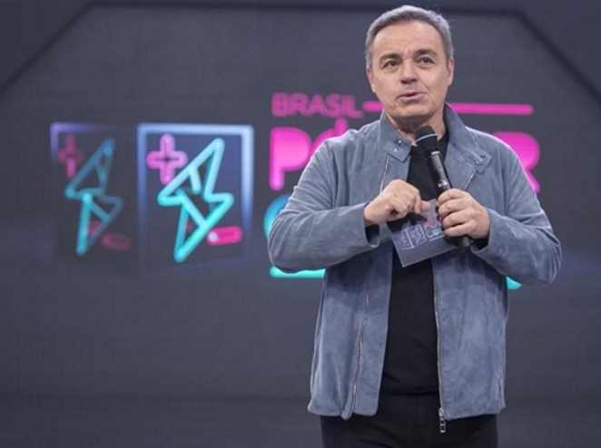 Gugu comandou o reality show Power Couple, da Record TV