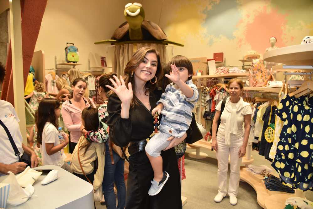 Júlio até acenou para os fotógrafos