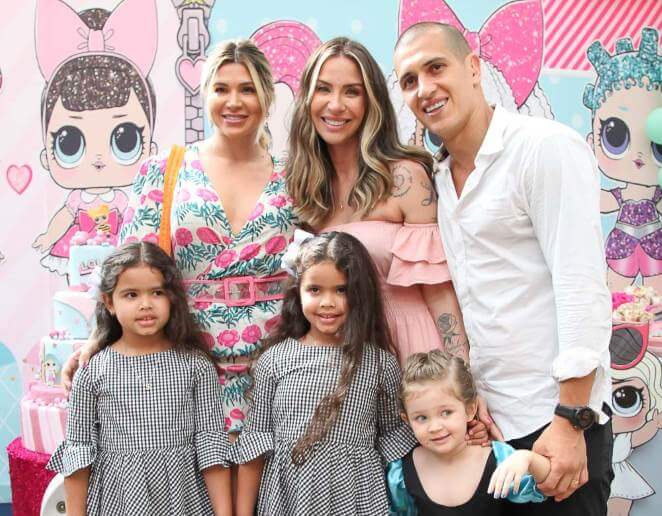 Lizi Benites, Galego e Liz com Dani Souza e as filhas gêmeas, Rafaella e Sophia