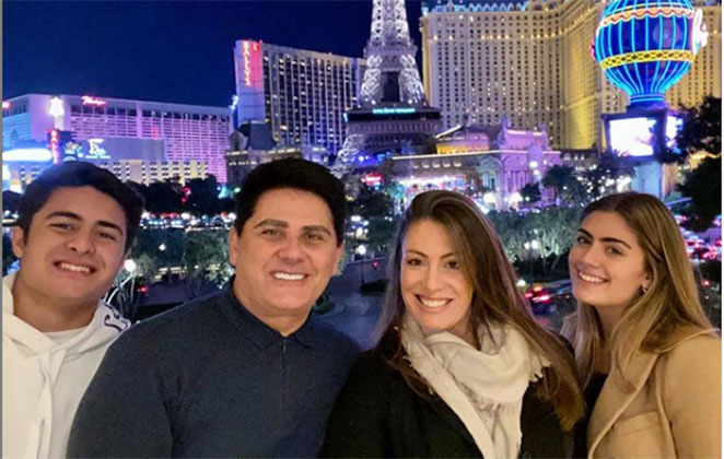 Cesar Filho e família de férias em Las Vegas