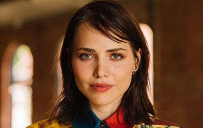 Atriz Letícia Colin