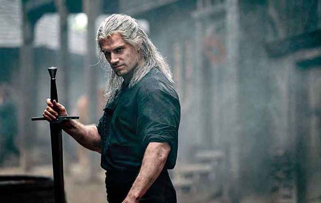 Henry Cavill como Geralt de Rívia na série da Netflix, The Witcher 