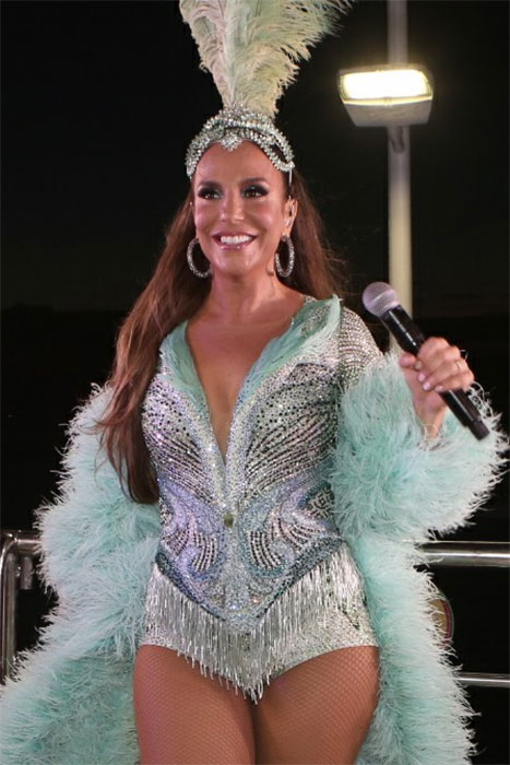  Carnaval 2020: Ivete chega de rainha azul para seu Bloco