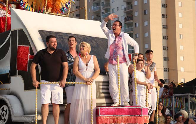 O samba-enredo falou de diversidade