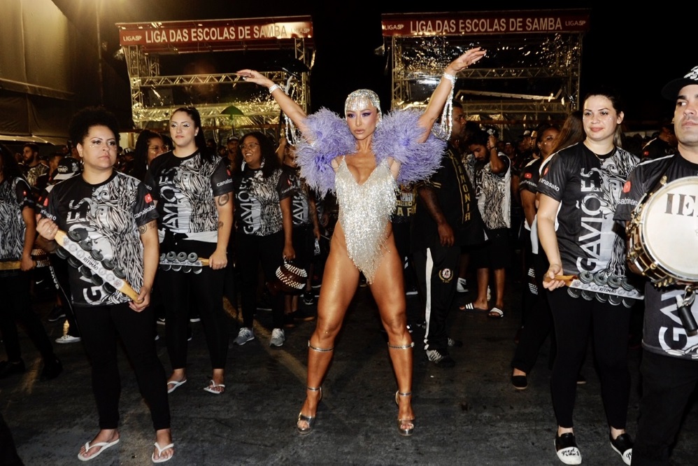 Sabrina Sato brilhou no Anhembi