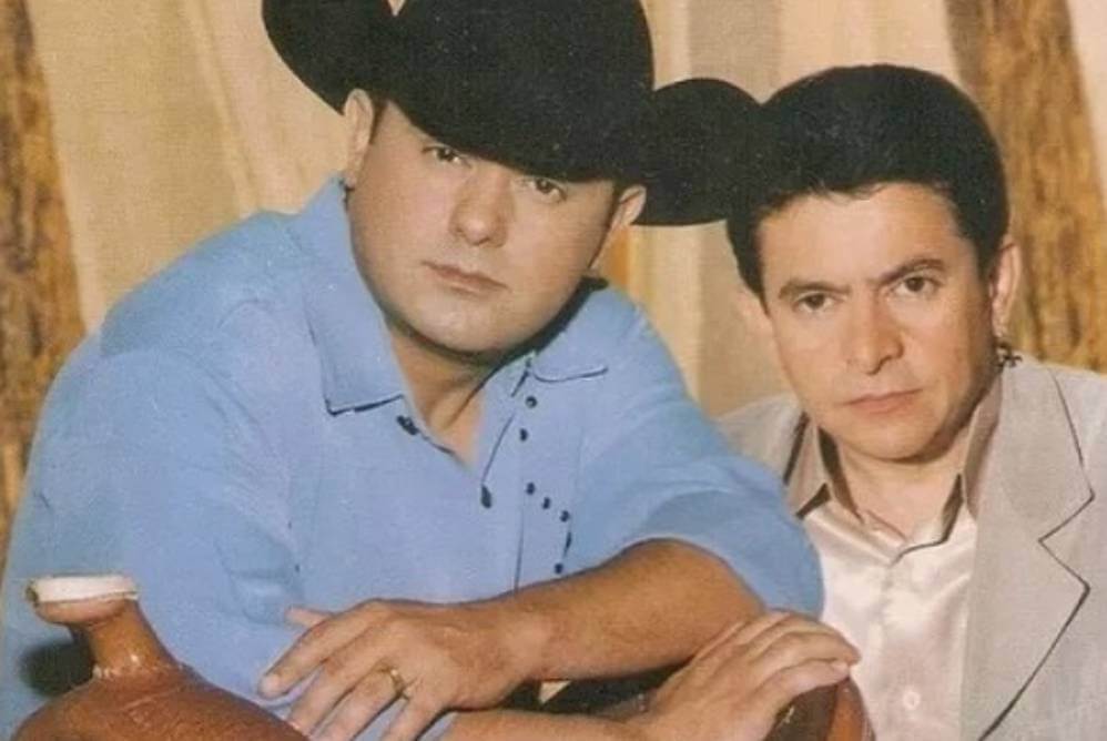 A dupla gravou o primeiro LP em 1989