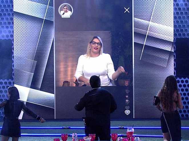 Marília Mendonça fez show também