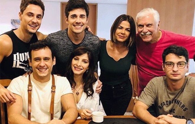 O elenco da novela Amor Sem Igual da Record TV