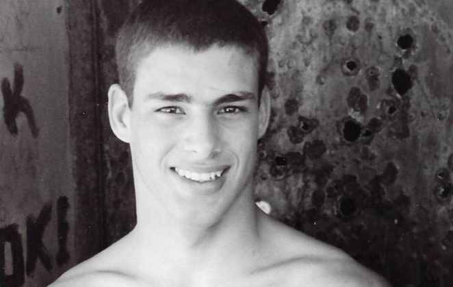 Jovem modelo: Aos 17 anos, em seu primeiro trabalho como modelo. O registro é de Sérgio Mattos, dono da renomada Agência Rio 40 Graus.